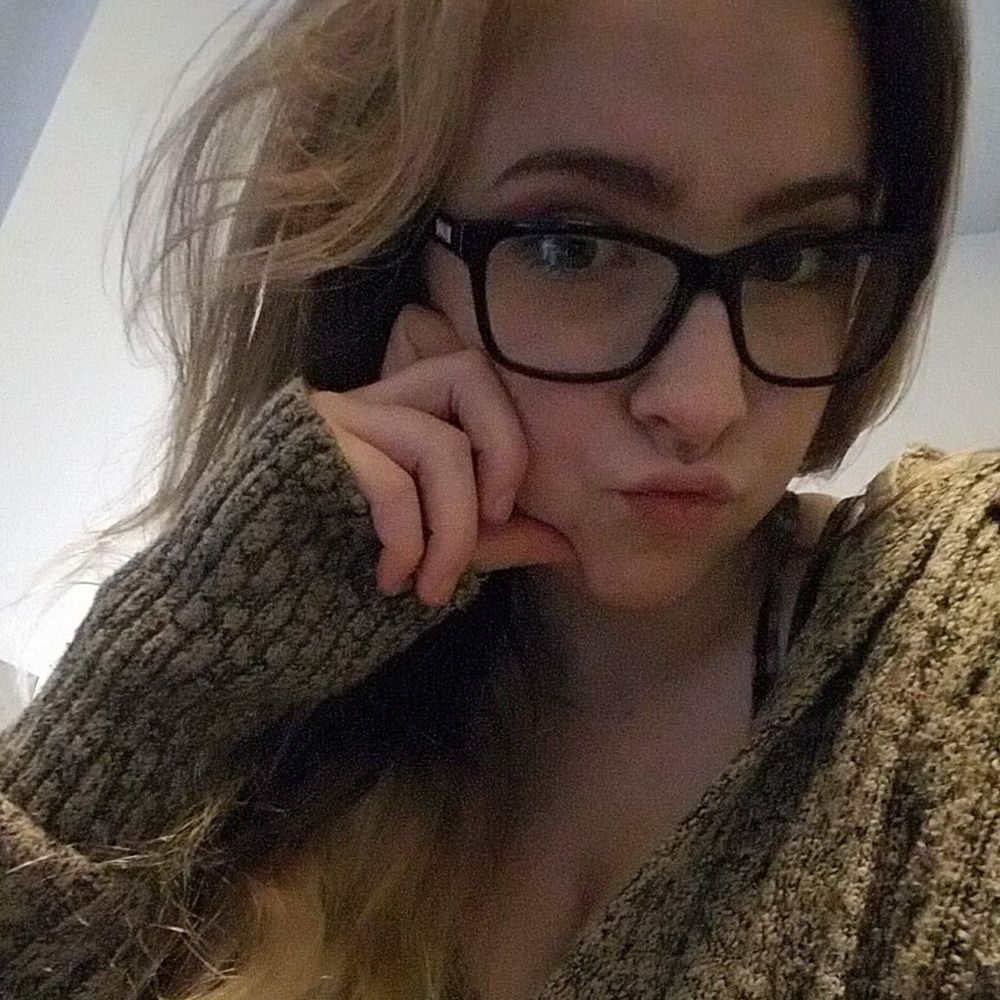 Meet your Posher, Hannah